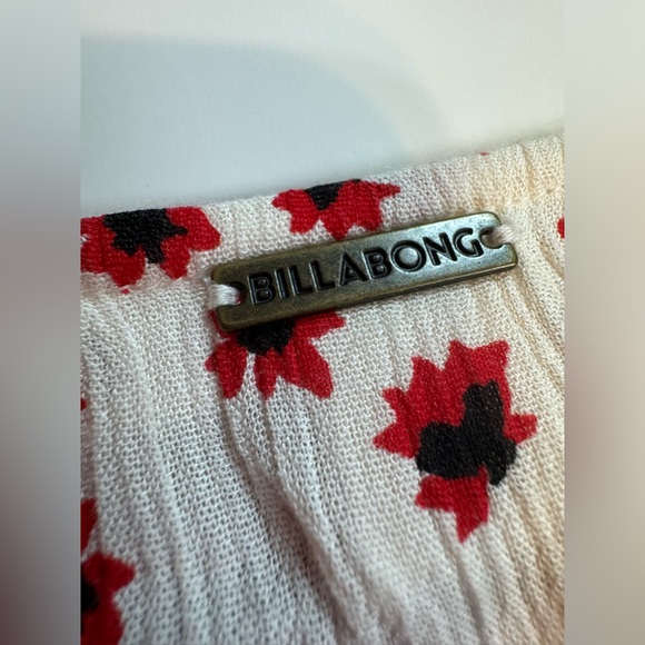 Billabong Lightweight Top Oversized Cream Red Flowers Print Long Sleeve Size S - Picture 8 of 11